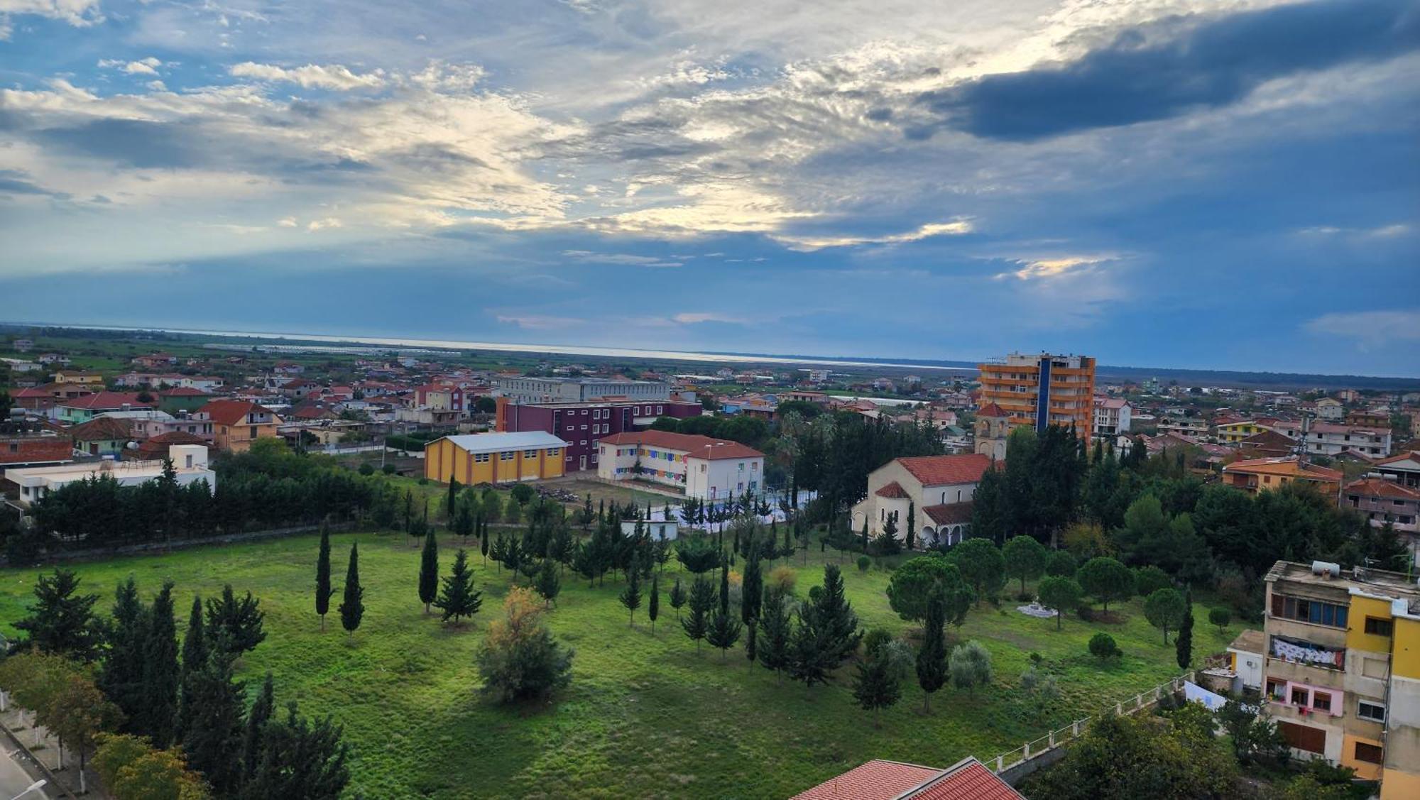 Green Trails City Center Divjake Exterior foto